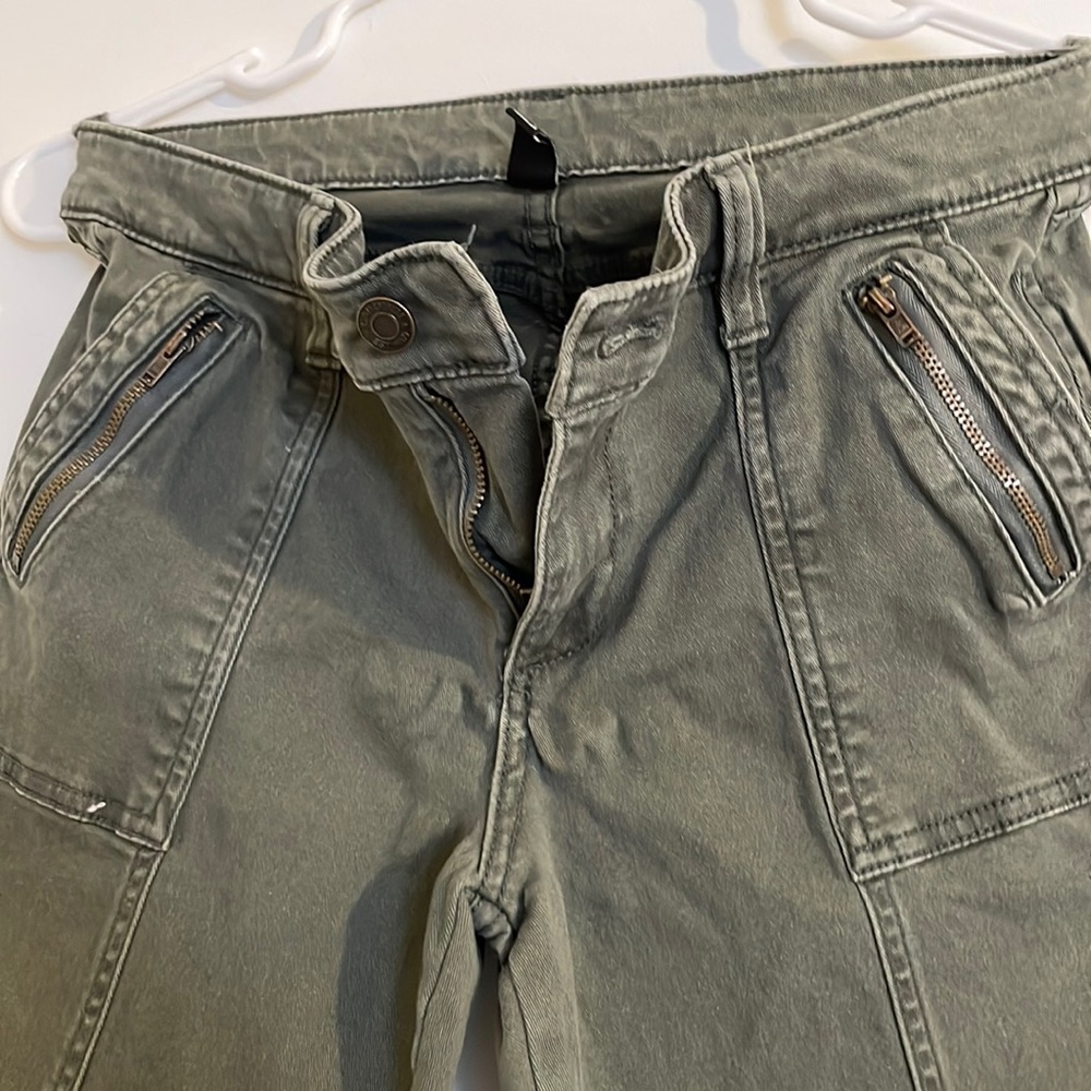 Gap green utility legging